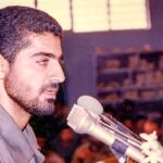 عکس؛ سفر در زمان؛ «سردار سلیمانی» در حال گریه کردن در یک مراسم ختم؛ دهه 90