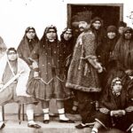 عکس؛ سفر در زمان؛ ژست خاص «جوجوق، یکی از زنان جوان ناصرالدین‌شاه»
