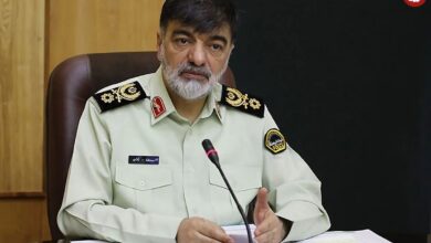 عکس؛ سفر در زمان؛ «سردار رادان» با اسلحه و نارنجک در جبهه؛ اوایل دهه 60