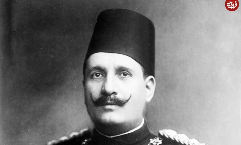 عکس؛ سفر در زمان؛ «ملک احمد فؤاد اول، پادشاه مصر» در کنار همسر اولش ملکه شویکار؛ سال 1274 1 عکس؛ سفر در زمان؛ «ملک احمد فؤاد اول، پادشاه مصر» در کنار همسر اولش ملکه شویکار؛ سال 1274