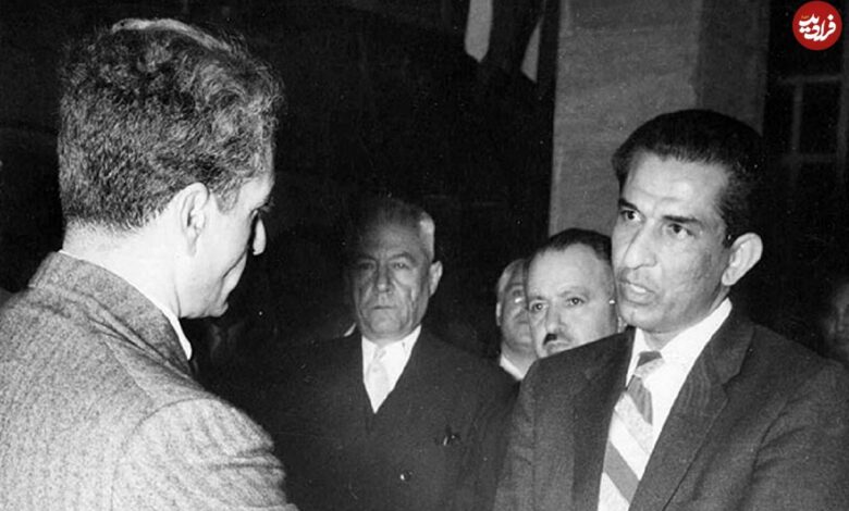 عکس؛ سفر در زمان؛ «جمشید آموزگار» در اوایل جوانی؛ دهه 20 2 عکس؛ سفر در زمان؛ «جمشید آموزگار» در اوایل جوانی؛ دهه 20