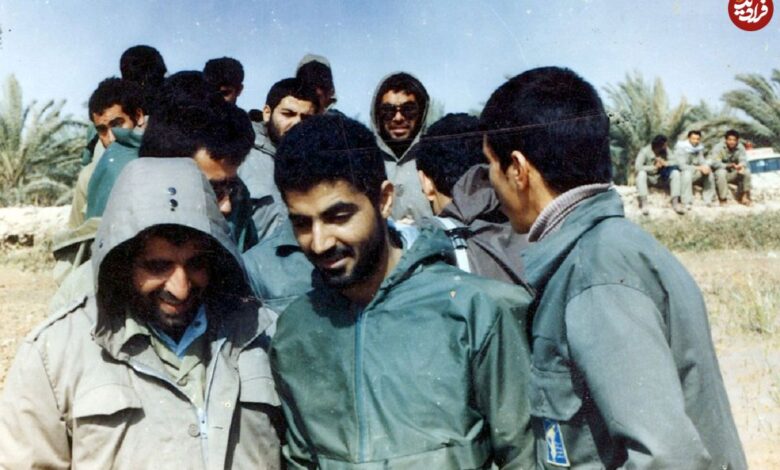 عکس؛ سفر در زمان؛ «سردار سلیمانی در کنار شهید باکری» در زمان جنگ؛ دهه 60 1 عکس؛ سفر در زمان؛ «سردار سلیمانی در کنار شهید باکری» در زمان جنگ؛ دهه 60