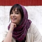 عکس| سفر زمان؛ چهرۀ «تینا وصال» قبل از میک‌آپ در اتاق گریم سریال «بچه‌مهندس»
