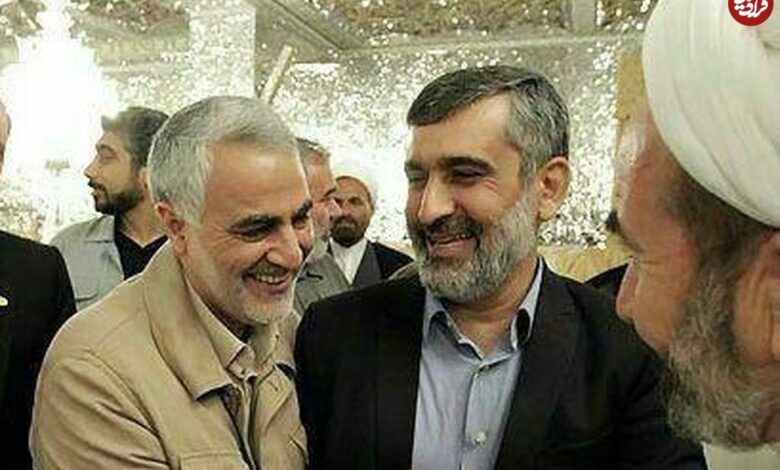 عکس| سفر به تاریخ؛ «سردار حاجی زاده» در کنار «پدر صنعت موشکی ایران»؛ دهۀ 70 1 عکس| سفر به تاریخ؛ «سردار حاجی زاده» در کنار «پدر صنعت موشکی ایران»؛ دهۀ 70