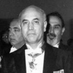 عکس؛ سفر در زمان مرد پنهان نفت ایران