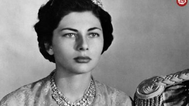 عکس| سفر در زمان؛ «ثریا، ملکه دو رگه ایران» در 67 سالگی و در یک مهمانی؛ سال 78