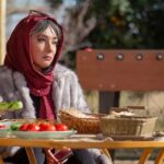 عکس؛ سفر در زمان؛ «ناهید زن حمید» در پشت صحنه فیلم جهان با من برقص؛ سال 97