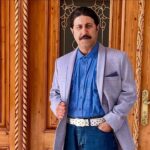 عکس| سفر در زمان؛ «رحمت، نقی و کارگردان» در پشت صحنه سریال پایتخت 7؛ سال 1403
