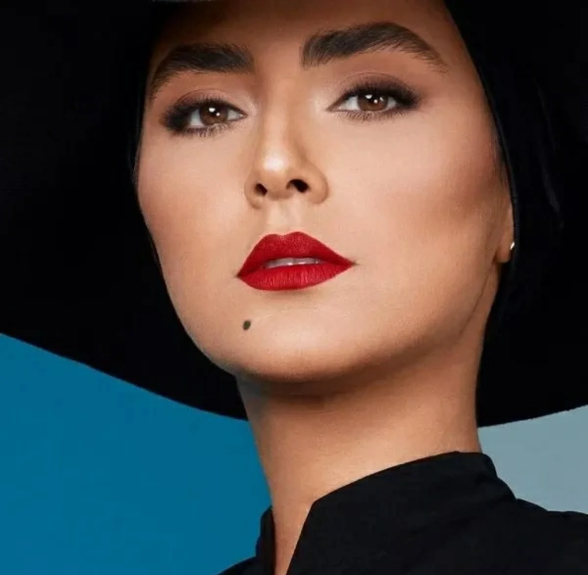 عکس روز | هدی زینالعابدین؛ یه استایلِ جدید و میکاپِ جذاب! 2 2025 10 31 21 16 24 854893 meylesokhan ir.webp